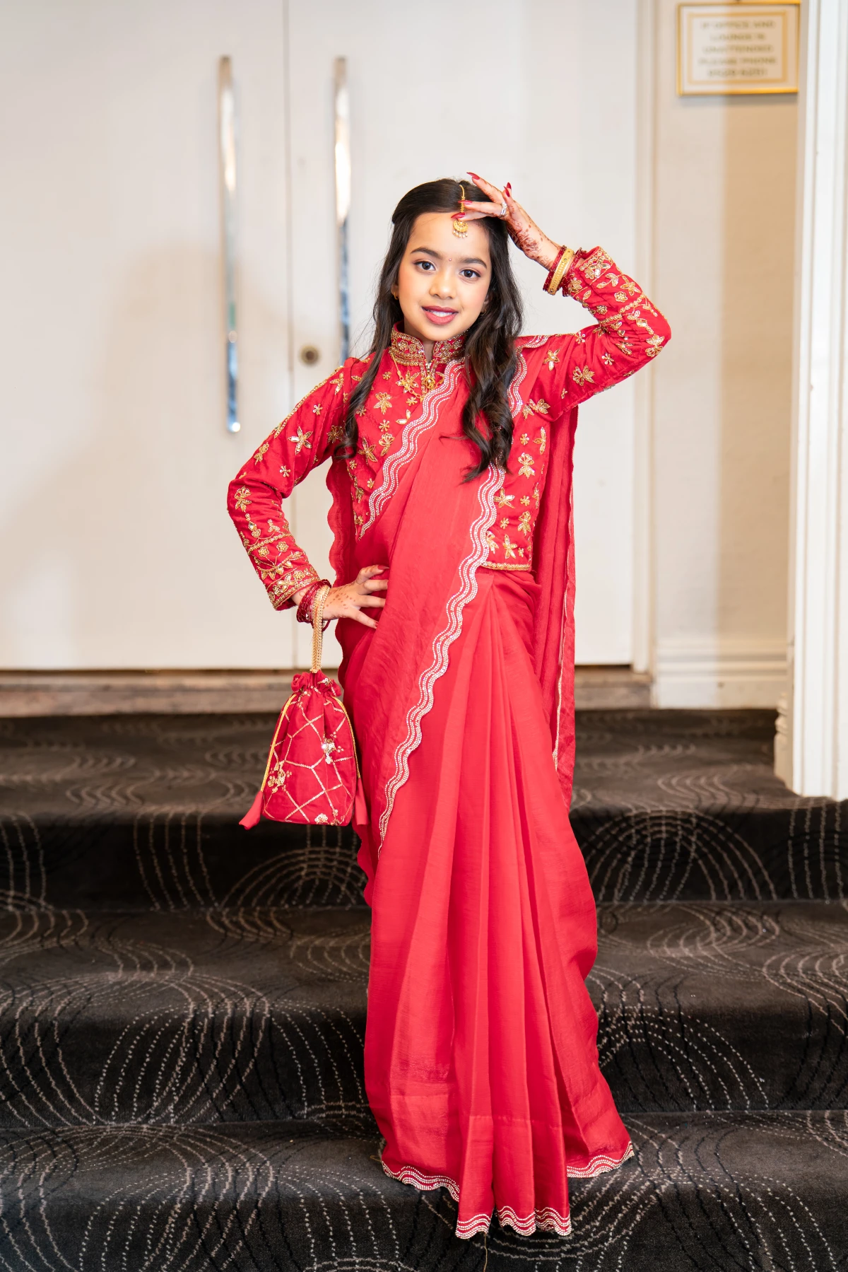 ADHIRA GUNYO CHOLI